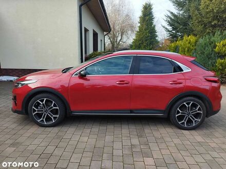 Киа XCeed 2022 в Европе на Automoto.ua Красный Киа XCeed, объемом двигателя 1 л и пробегом 62 тыс. км за 98500 $, фото 1 на Automoto.ua