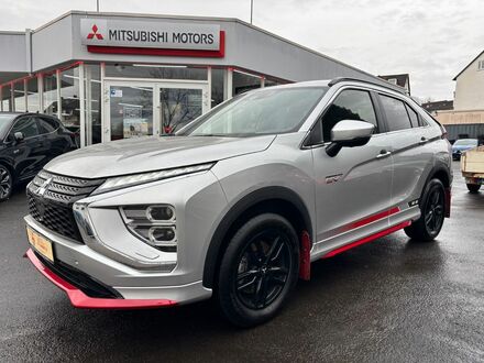 Мицубиси Eclipse Cross 2023 в Европе на Automoto.ua Серебряный Мицубиси Eclipse Cross, объемом двигателя 2.36 л и пробегом 28 тыс. км за 30169 $, фото 1 на Automoto.ua