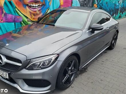 Мерседес Ц-Клас 2016 у Європі на Automoto.ua Сірий Мерседес Ц-Клас, об'ємом двигуна 1 л та пробігом 250 тис. км за 80000 $, фото 1 на Automoto.ua