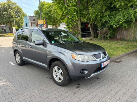 Міцубісі Аутлендер 2008 у Європі на Automoto.ua Сірий Міцубісі Аутлендер, об'ємом двигуна 1.97 л та пробігом 282 тис. км за 3420 $, фото 1 на Automoto.ua