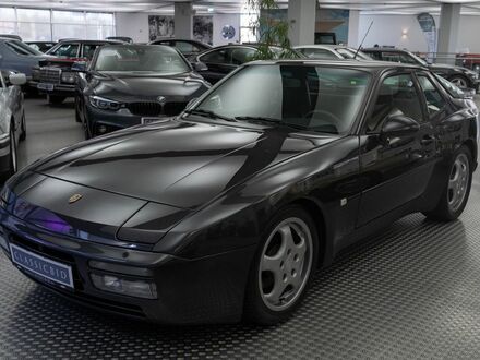 Порше 944 1986 у Європі на Automoto.ua Чорний Порше 944, об'ємом двигуна 2.48 л та пробігом 228 тис. км за 38973 $, фото 1 на Automoto.ua