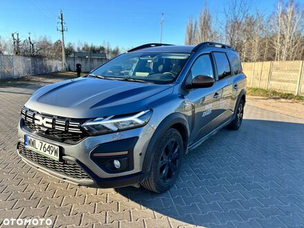 Дачия Jogger 2024 в Европе на Automoto.ua Серый Дачия Jogger, объемом двигателя 1 л и пробегом 5 тыс. км за 99800 $, фото 1 на Automoto.ua