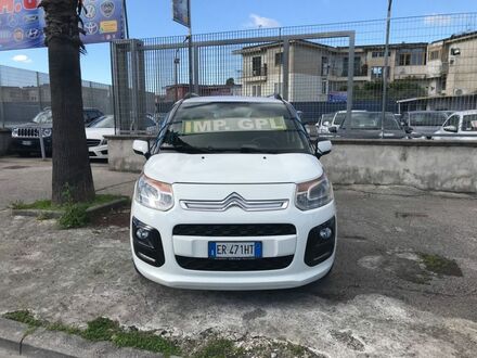Ситроен С3 Пикассо 2013 в Европе на Automoto.ua Белый Ситроен С3 Пикассо, объемом двигателя 1.4 л и пробегом 191 тыс. км за 7293 $, фото 1 на Automoto.ua