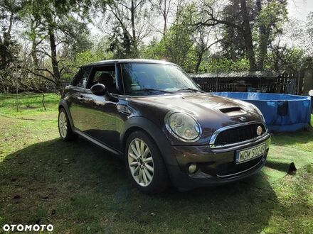 Мини Купер С 2010 в Европе на Automoto.ua Мини Купер С, объемом двигателя 1.6 л и пробегом 130 тыс. км за 25000 $, фото 1 на Automoto.ua