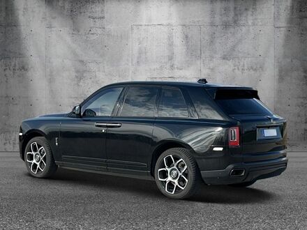 Ролс Ройс Cullinan 2025 у Європі на Automoto.ua Зелений Ролс Ройс Cullinan, об'ємом двигуна 6.75 л та пробігом 35 тис. км за 750573 $, фото 1 на Automoto.ua