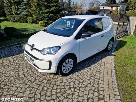 Фольксваген Ап 2019 в Европе на Automoto.ua Фольксваген Ап, объемом двигателя 1 л и пробегом 145 тыс. км за 21900 $, фото 1 на Automoto.ua