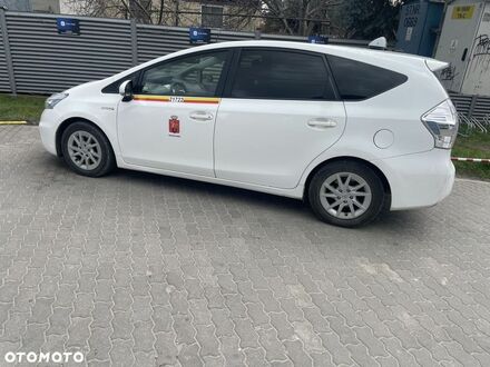 Тойота Prius Plus, об'ємом двигуна 1.8 л та пробігом 448 тис. км за 9719 $, фото 1 на Automoto.ua