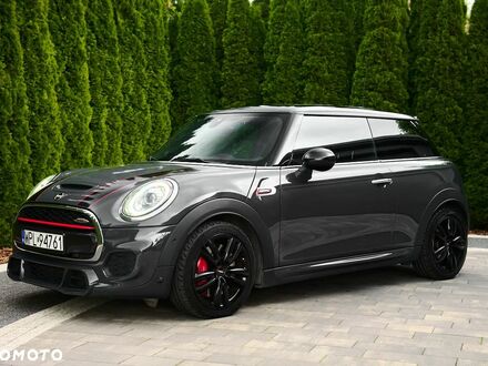 Мини John Cooper Works 2018 в Европе на Automoto.ua Серый Мини John Cooper Works, объемом двигателя 1 л и пробегом 182 тыс. км за 16925 $, фото 1 на Automoto.ua