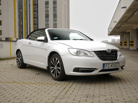 Крайслер 200 2012 в Европе на Automoto.ua Белый Крайслер 200, объемом двигателя 2.36 л и пробегом 220000 тыс. км за 33700 $, фото 1 на Automoto.ua