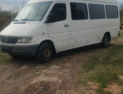 Білий Мерседес Sprinter, об'ємом двигуна 2.3 л та пробігом 416 тис. км за 2583 $, фото 1 на Automoto.ua