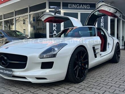 Мерседес SLS AMG 2011 в Европе на Automoto.ua Белый Мерседес SLS AMG, объемом двигателя 6.21 л и пробегом 49 тыс. км за 193212 $, фото 1 на Automoto.ua