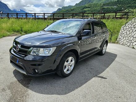 Фіат Фрімонт 2012 у Європі на Automoto.ua Чорний Фіат Фрімонт, об'ємом двигуна 1.96 л та пробігом 125 тис. км за 11271 $, фото 1 на Automoto.ua