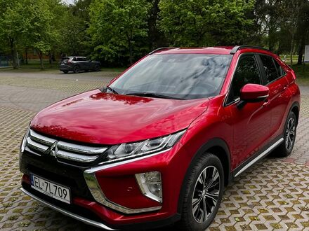 Мицубиси Eclipse Cross, объемом двигателя 1.5 л и пробегом 75 тыс. км за 18121 $, фото 1 на Automoto.ua