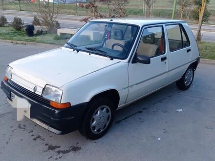 Рено 5 1988 в Европе на Automoto.ua Рено 5, объемом двигателя 1.24 л и пробегом 144 тыс. км за 4350 $, фото 1 на Automoto.ua