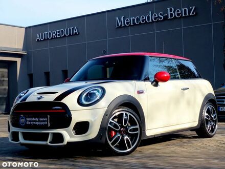 Мини John Cooper Works 2019 в Европе на Automoto.ua Белый Мини John Cooper Works, объемом двигателя 1 л и пробегом 63 тыс. км за 94900 $, фото 1 на Automoto.ua