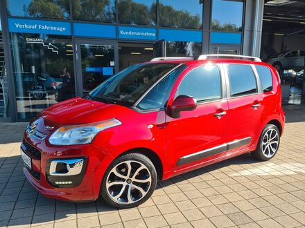 Сітроен С3 Пікассо 2015 у Європі на Automoto.ua Червоний Сітроен С3 Пікассо, об'ємом двигуна 1.4 л та пробігом 110 тис. км за 10880 $, фото 1 на Automoto.ua