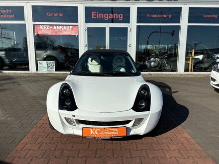 Смарт Roadster 2005 у Європі на Automoto.ua Срібний Смарт Roadster, об'ємом двигуна 0.7 л та пробігом 158 тис. км за 10914 $, фото 1 на Automoto.ua