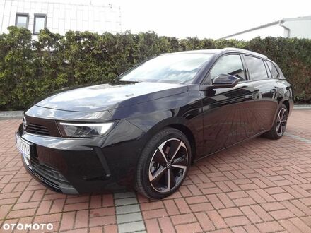 Опель Астра 2023 в Европе на Automoto.ua Черный Опель Астра, объемом двигателя 1 л и пробегом 20 тыс. км за 85900 $, фото 1 на Automoto.ua