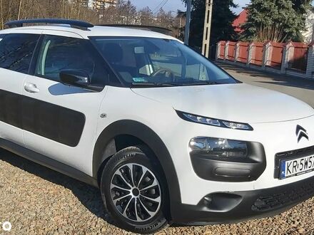 Ситроен C4 Кактус 2017 в Европе на Automoto.ua Белый Ситроен C4 Кактус, объемом двигателя 1 л и пробегом 91 тыс. км за 27900 $, фото 1 на Automoto.ua