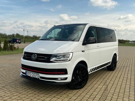 Фольксваген Мультиван 2018 у Європі на Automoto.ua Білий Фольксваген Мультиван, об'ємом двигуна 1 л та пробігом 175 тис. км за 147900 $, фото 1 на Automoto.ua