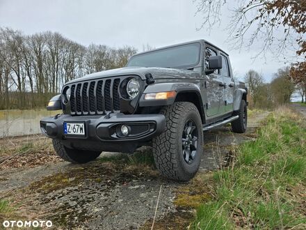 Джип Gladiator 2022 у Європі на Automoto.ua Сірий Джип Gladiator, об'ємом двигуна 3.6 л та пробігом 14 тис. км за 46732 $, фото 1 на Automoto.ua