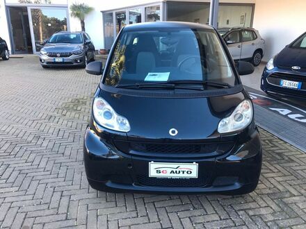 Смарт Fortwo 2011 у Європі на Automoto.ua Чорний Смарт Fortwo, об'ємом двигуна 1 л та пробігом 142 тис. км за 6876 $, фото 1 на Automoto.ua