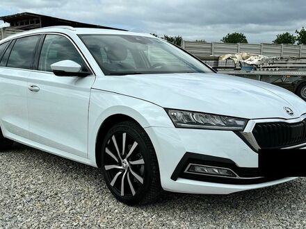 Шкода Октавия 2023 в Европе на Automoto.ua Белый Шкода Октавия, объемом двигателя 1.97 л и пробегом 29 тыс. км за 25571 $, фото 1 на Automoto.ua
