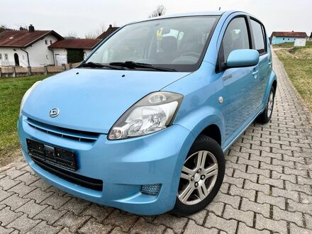 Дайхатсу Сирион 2007 в Европе на Automoto.ua Синий Дайхатсу Сирион, объемом двигателя 1.3 л и пробегом 102 тыс. км за 3971 $, фото 1 на Automoto.ua