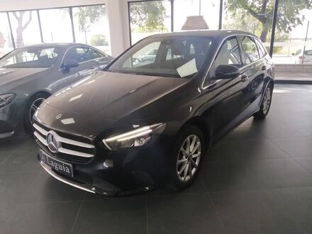 Мерседес Б 180 2019 в Европе на Automoto.ua Черный Мерседес Б 180, объемом двигателя 1.46 л и пробегом 174 тыс. км за 23753 $, фото 1 на Automoto.ua