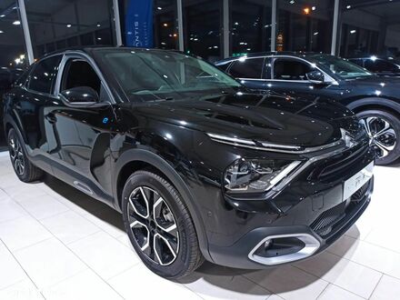 Сітроен С4 2024 у Європі на Automoto.ua Чорний Сітроен С4, об'ємом двигуна 0 л та пробігом 2 тис. км за 138990 $, фото 1 на Automoto.ua