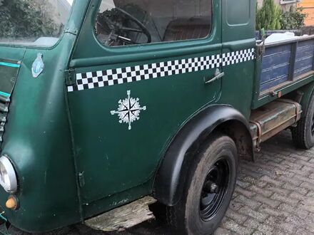 Ретро авто Renault 1954 у Європі на Automoto.ua Ретро авто Renault, об'ємом двигуна 0 л та пробігом 37 тис. км за 4281 $, фото 1 на Automoto.ua