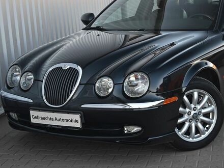 Ягуар S-Type 2004 у Європі на Automoto.ua Чорний Ягуар S-Type, об'ємом двигуна 2.5 л та пробігом 142 тис. км за 4417 $, фото 1 на Automoto.ua