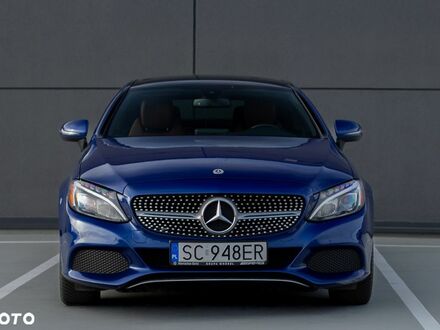 Мерседес Ц-Класс 2017 в Европе на Automoto.ua Синий Мерседес Ц-Класс, объемом двигателя 1 л и пробегом 125 тыс. км за 27846 $, фото 1 на Automoto.ua