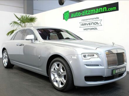 Ролс Ройс Ghost 2015 у Європі на Automoto.ua Срібний Ролс Ройс Ghost, об'ємом двигуна 6.59 л та пробігом 135 тис. км за 142984 $, фото 1 на Automoto.ua