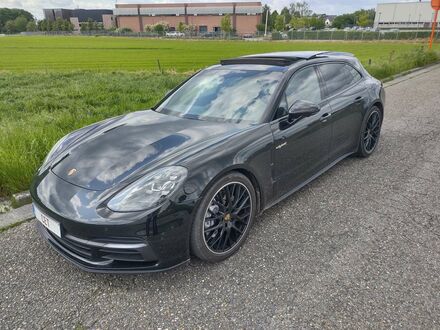 Чорний Порше Panamera, об'ємом двигуна 2.89 л та пробігом 88 тис. км за 70968 $, фото 1 на Automoto.ua