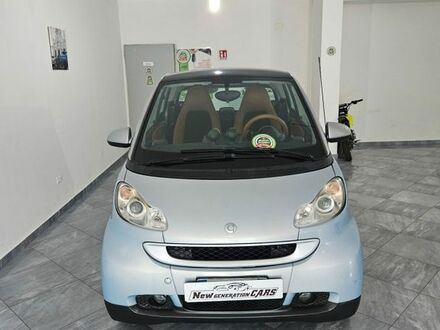 Смарт Fortwo 2008 у Європі на Automoto.ua Синій Смарт Fortwo, об'ємом двигуна 1 л та пробігом 159 тис. км за 6964 $, фото 1 на Automoto.ua