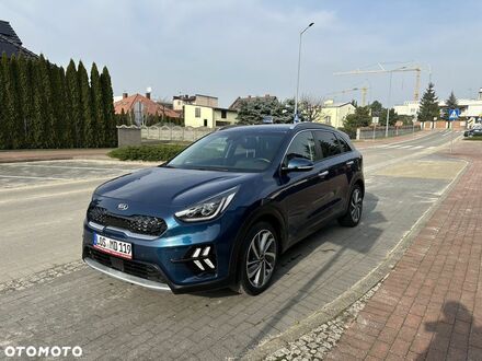 Киа Niro, объемом двигателя 1.58 л и пробегом 30 тыс. км за 17905 $, фото 1 на Automoto.ua