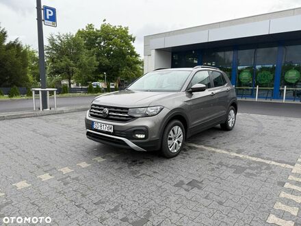 Фольксваген T-Cross 2021 у Європі на Automoto.ua Сірий Фольксваген T-Cross, об'ємом двигуна 1 л та пробігом 38 тис. км за 16925 $, фото 1 на Automoto.ua