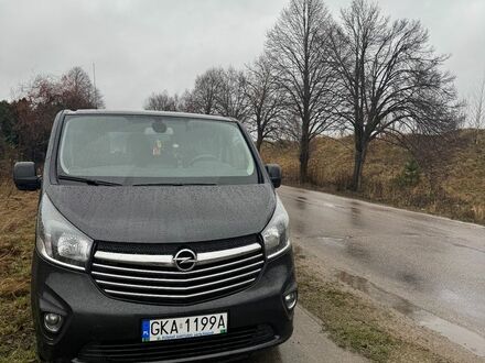 Опель Виваро 2015 в Европе на Automoto.ua Черный Опель Виваро, объемом двигателя 1 л и пробегом 423 тыс. км за 13802 $, фото 1 на Automoto.ua