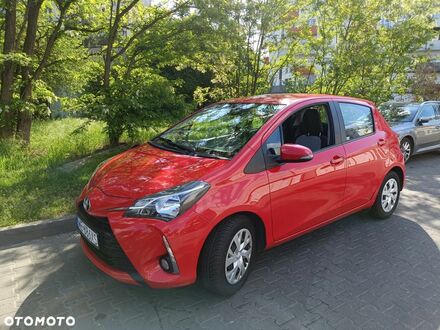 Тойота Ярис 2019 в Европе на Automoto.ua Красный Тойота Ярис, объемом двигателя 1 л и пробегом 58 тыс. км за 13318 $, фото 1 на Automoto.ua