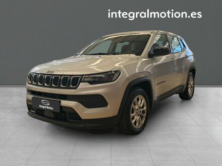 Джип Компас 2022 в Европе на Automoto.ua Серый Джип Компас, объемом двигателя 1.33 л и пробегом 70 тыс. км за 25745 $, фото 1 на Automoto.ua