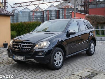 Мерседес ML-Class 2008 у Європі на Automoto.ua Чорний Мерседес ML-Class, об'ємом двигуна 2.99 л та пробігом 439 тис. км за 37600 $, фото 1 на Automoto.ua
