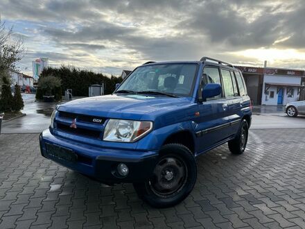 Міцубісі Паджеро Пінін 2002 у Європі на Automoto.ua Синій Міцубісі Паджеро Пінін, об'ємом двигуна 2 л та пробігом 129 тис. км за 3399 $, фото 1 на Automoto.ua