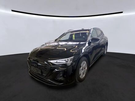 Ауді Q8 e-tron 2023 у Європі на Automoto.ua Чорний Ауді Q8 e-tron, об'ємом двигуна 0 л та пробігом 62 тис. км за 66878 $, фото 1 на Automoto.ua