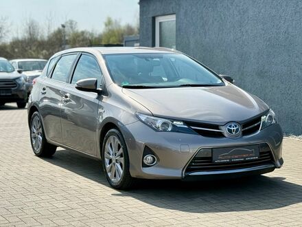 Тойота Ауріс 2014 у Європі на Automoto.ua Коричневий Тойота Ауріс, об'ємом двигуна 1.8 л та пробігом 183 тис. км за 10264 $, фото 1 на Automoto.ua