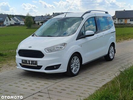 Форд Tourneo Courier, объемом двигателя 1.5 л и пробегом 294 тыс. км за 5940 $, фото 1 на Automoto.ua