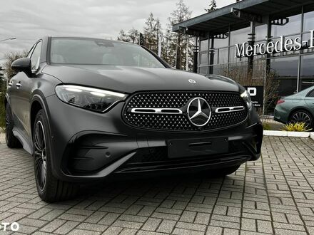 Мерседес ЦЛЦ-класс 2024 в Европе на Automoto.ua Черный Мерседес ЦЛЦ-класс, объемом двигателя 1.99 л и пробегом 5 тыс. км за 379000 $, фото 1 на Automoto.ua