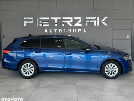 Шкода Суперб 2024 в Европе на Automoto.ua Синий Шкода Суперб, объемом двигателя 1 л и пробегом 20 тыс. км за 148900 $, фото 1 на Automoto.ua