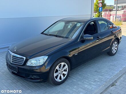 Мерседес Ц-Класс 2009 в Европе на Automoto.ua Черный Мерседес Ц-Класс, объемом двигателя 1 л и пробегом 209 тыс. км за 7020 $, фото 1 на Automoto.ua