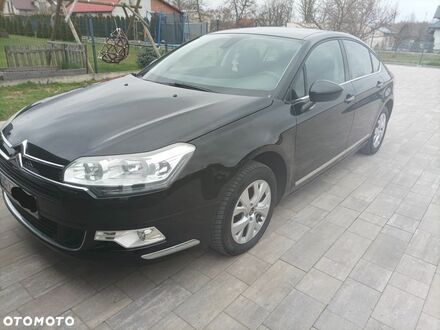Ситроен С5 2011 в Европе на Automoto.ua Черный Ситроен С5, объемом двигателя 1 л и пробегом 208 тыс. км за 5303 $, фото 1 на Automoto.ua